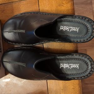 Josef Seibel Carole Dakota Schwartz size 40